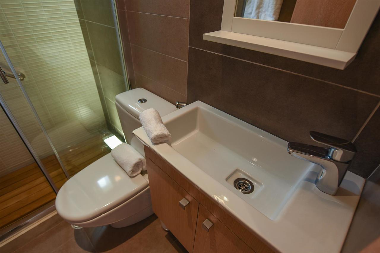 Rodia Beach Suites Кокинос Пиргос Екстериор снимка