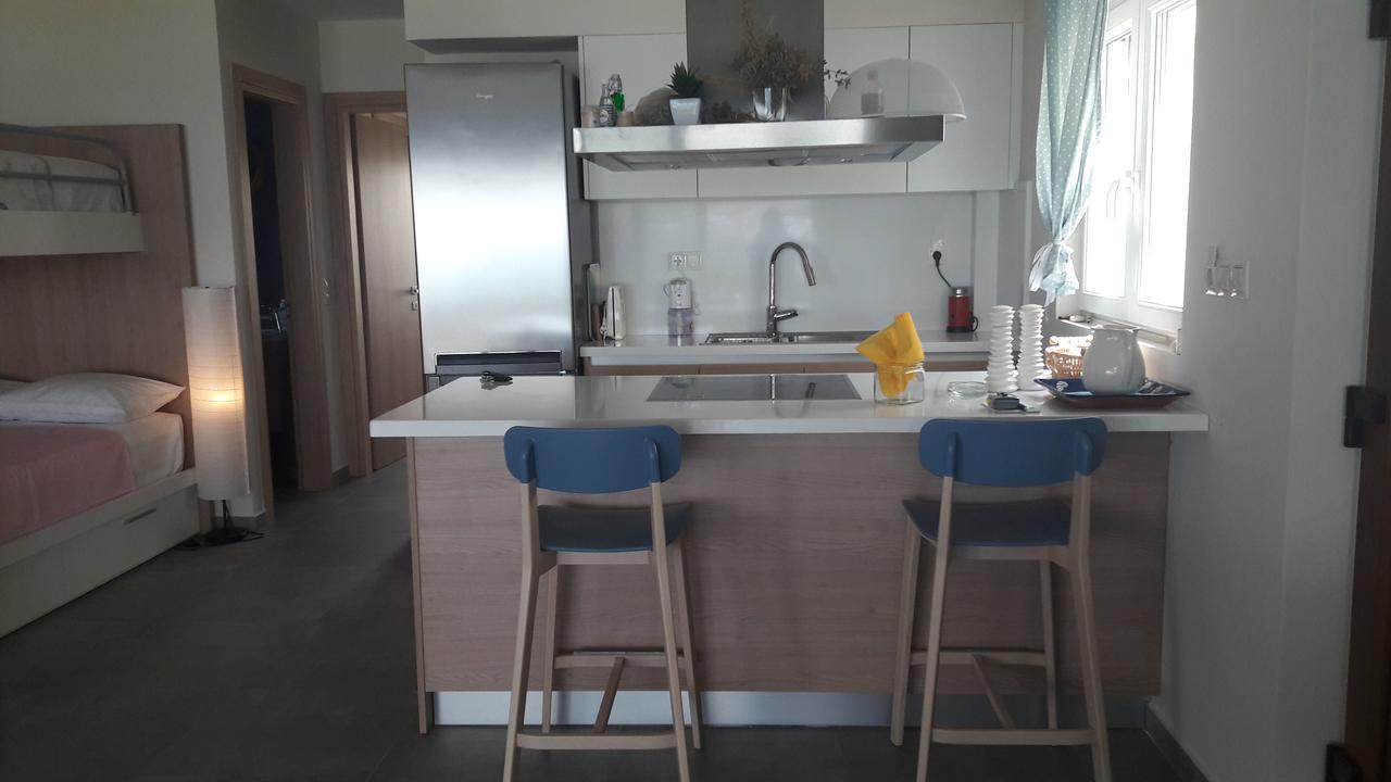 Rodia Beach Suites Кокинос Пиргос Екстериор снимка